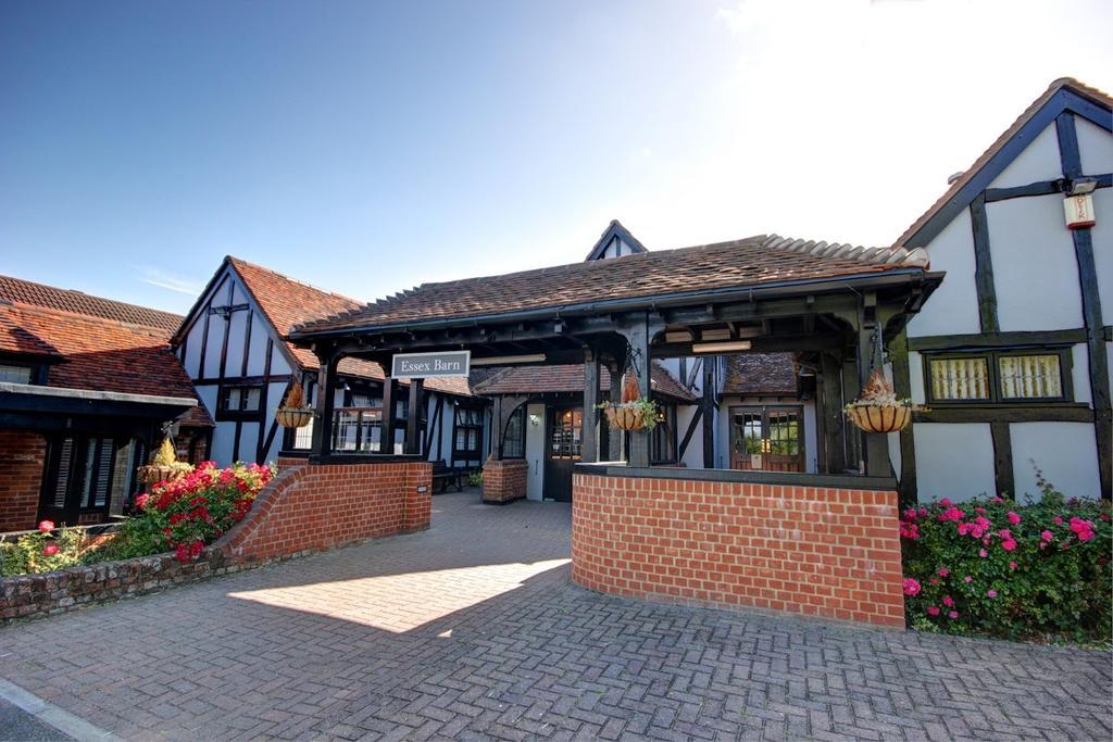 The Chichester Hotel Wickford Exterior photo